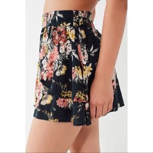 UO BOG Collective Santa Monica Floral Short